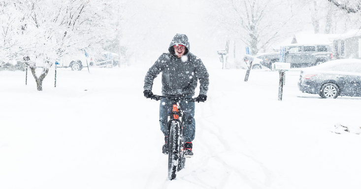 Veszélyes és tilos is a téli kerékpározás – Figyelmeztetnek a székelyudvarhelyi rendőrök