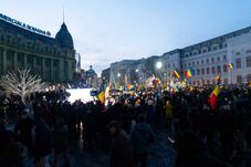 Megbírságolták a „Mars Moszkvába!” feliratot kivetítő motorost (VIDEÓ)