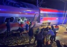 FRISSÍTVE – Tragédia Spanyolországban: halálos vonatbaleset történt, sok az áldozat (VIDEÓ)