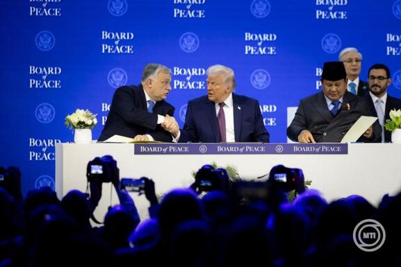 Megalapították a Béketanácsot: Orbán Viktor is jelen volt az aláíráson, Nicușor Dan kivár (VIDEÓ)