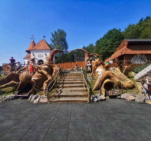 Erdélyi tematikus parkok fogtak össze a turizmus népszerűsítése érdekében