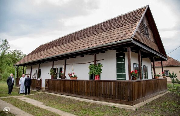 Családi majális és emlékház-avatás Kárásztelken