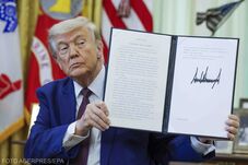 Trump szerint célegyenesben az Iránnal való egyezség, ami után nyílhat a Hormuzi-szoros