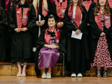 Soha nem késő tanulni: 90 évesen szerzett diplomát a BBTE-n egy kolozsvári nő