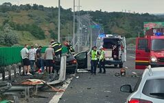 Baleset az autópályán: mentőhelikoptert kellett hívni, egy kétéves kislány is megsérült