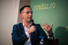 Csoma Botond: az RMDSZ is a sajtóból értesült Eugen Tomac visszalépéséről
