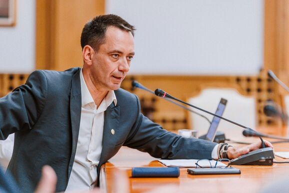 Nem vesz részt Veştea kormányában az RMDSZ