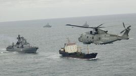 Figyelmeztető lövést adott le egy orosz fregatt egy brit jachtra a La Manche-csatornán