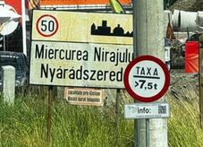 Úthasználati díjat vezetett be egy erdélyi város önkormányzata