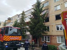 Robbanás és lakástűz egy székelyudvarhelyi tömbházban