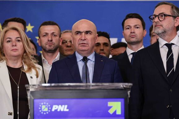 Hat hónapos pártközi paktumot javasolt Bolojan a költségvetési hiány csökkentésére