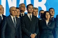 A PNL megjelölés törlését kérték a liberálisok Adrian Veştea kormánynévsoráról