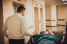 Fizetett szabadság a daganatos betegek kísérőinek az orvosi vizsgálatok idejére is?