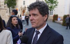 Kolozsváron járt szerdán Nicușor Dan – A fiatalok sorban álltak egy közös fotóért (VIDEÓ)