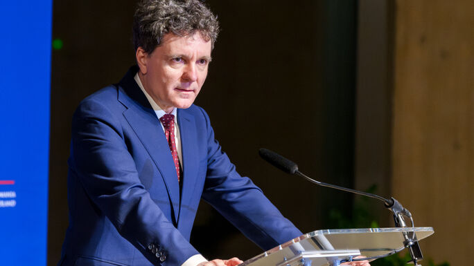 Nicușor Dan várja, hogy a pártok pénteken bemutassák a politikai válság megoldását