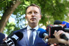 Siegfried Mureșan: a PNL nem támogat egy szabad kezet kérő kormányfőt
