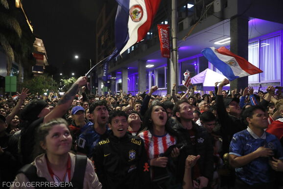 Foci-vb: Paraguay tizenegyespárbajban ejtette ki a németeket