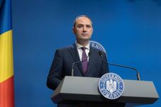 Figyelmeztet a pénzügyminiszter: a bizonytalanság a gazdaságot is sújtja