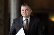 Kamatmentesen vehetnek fel kölcsönt az önkormányzatok a beruházások befejezésére