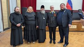 Széttépte az Európai Unió zászlaját a román EP-képviselő (VIDEÓ) 