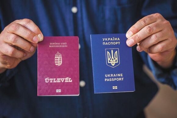 Ukrajna bővítette a kettős állampolgárságos listáját – Románia és Magyarország is bekerült