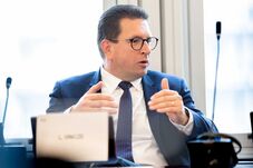Vincze Loránt: az Európai Parlament elítélte a a Benes-dekrétumok újkori földrablásait (VIDEÓ) 