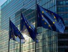 EU–USA vámvita: Európa kompromisszumot köt, vagy csapdába sétál?
