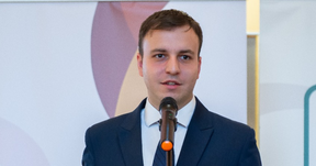 Az anyanyelvi oktatás a megmaradás záloga – Varga Nándor is indul az RMDSZ Brassó megyei elnöki tisztségért