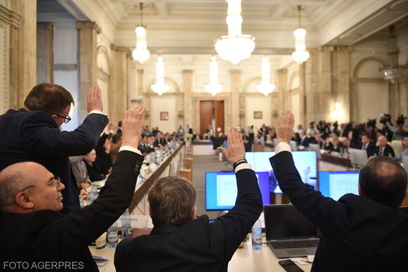 Cirkusz a költségvetési vitán: kétszer is leszavazták a PSD indítványát