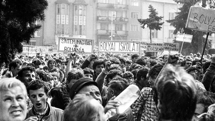 Még nem gyógyultak be a fekete március sebei Marosvásárhelyen 