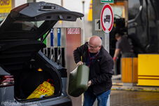 A kormányintézkedések nyomán nem lesz olcsóbb az üzemanyag, csak lassítják az áremelkedést