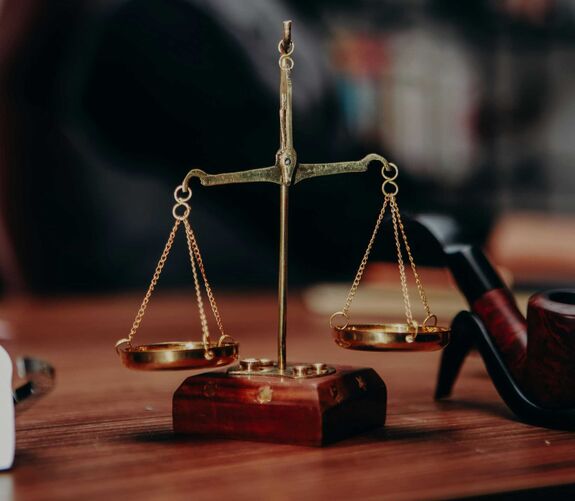 Hadat üzent a legfelsőbb bíróság a kormánynak: perelni készülnek a bértartozások miatt