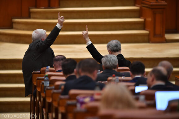 Nicușor Dan kihirdette a 2026-os költségvetési törvényt