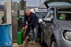 Itt van az optimista forgatókönyv – Ennyivel csökkenhet az üzemanyagok ára április 1-től 