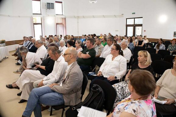 Kommandón nyitották meg a 34. Bolyai Nyári Akadémiát