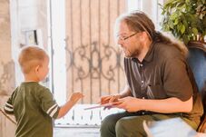 Varró Dániel: költőként az a dolgom, hogy a saját mércémnek megfelelő verseket írjak