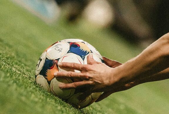 Történelmi mezőnnyel rajtol a Szuperliga 2026–2027-es idénye
