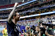 A „főgonosz” és a favorit csatája: Argentína–Spanyolország döntővel zárul a futballvébé