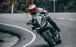 Lengyel és magyar motoros ütközött egy erdélyi országúton