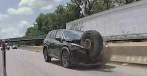 Elszabadult kerék csapódott egy terepjáróba az autópályán (VIDEÓ)