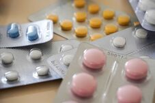 Ismert készítmények forgalmazását állíttatta le a gyógyszerügynökség