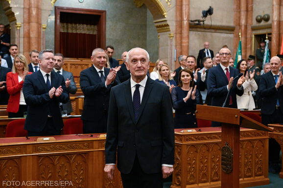 Megválasztották Baka Andrást Magyarország új köztársasági elnökévé