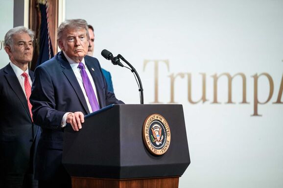Trump szerint nem tárgyalnak Iránnal