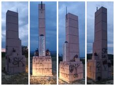 „Magyarokat a Duna mögé!” –  Megrongálták a huszáremlékművet