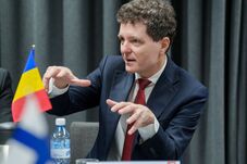 Nicuşor Dan csütörtökön a volt koalíció vezetőivel egyeztet
