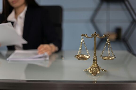 Különyugdíj: egy átlagnyugdíj több mint nyolcszorosát kapják a bírák
