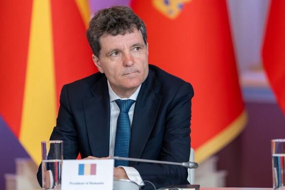 Politikai források: Nicuşor Dan online egyeztet a volt koalíció vezetőivel a bértörvényről