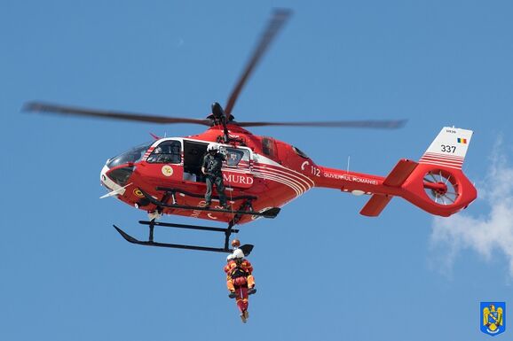 Három tapasztalatlan és hiányos felszerelésű fiatalt helikopterrel mentettek a Bucsecs-hegységben (VIDEÓ)