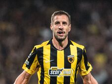Bajnokok Ligája: Varga Barnabás és Răzvan Marin is gólt szerzett Athénban, főtáblás az AEK