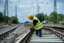 Házkutatások négy erdélyi megyében – A vasútról lopkodtak rézkábeleket